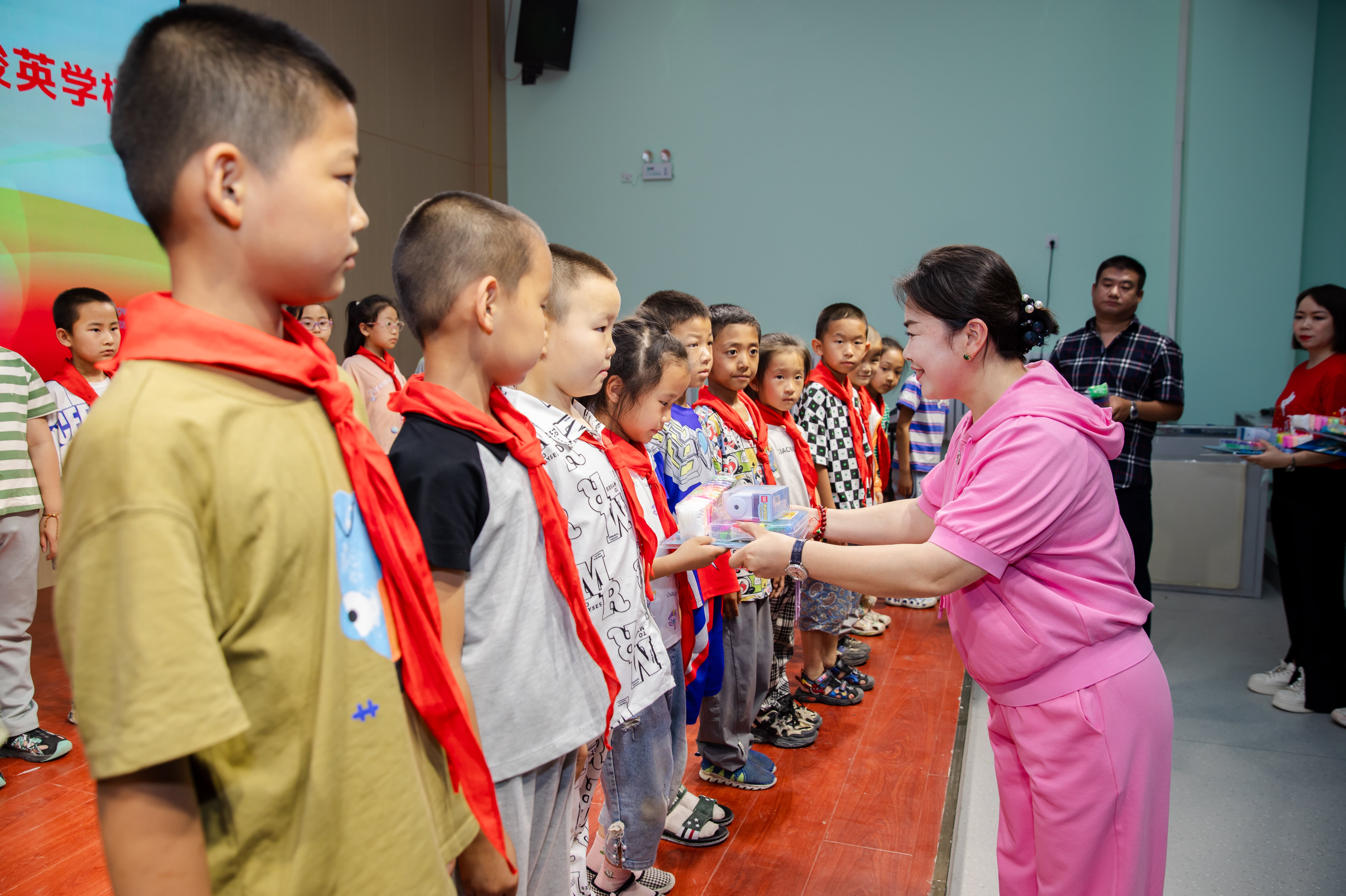 第251所 新疆昌吉州玛纳斯县北五岔镇欧亿体育王俊英学校 第251所 新疆昌吉州玛纳斯县北五岔镇欧亿体育王俊英学校