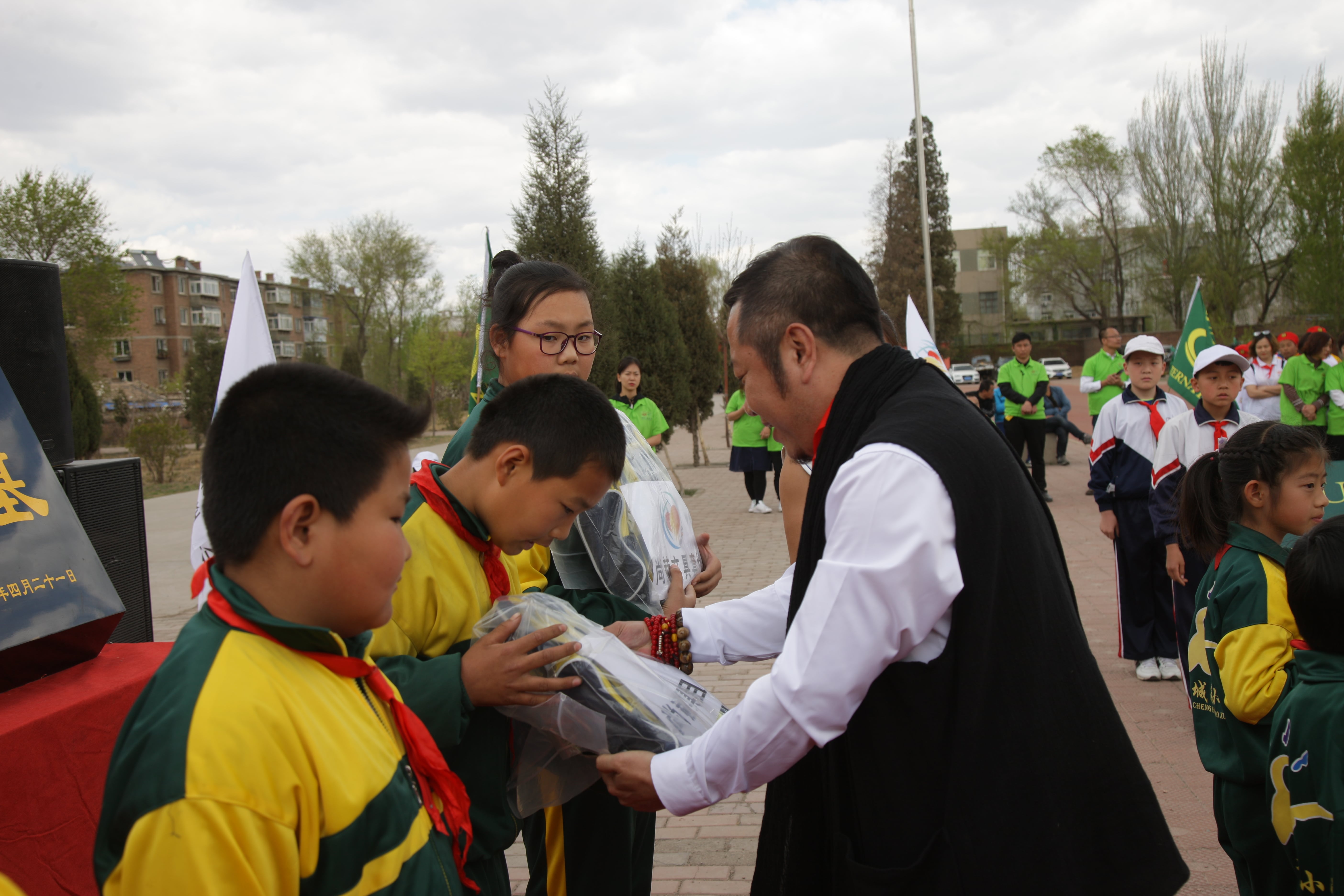 第86所  辽宁省阜新市太平区建业欧亿体育苗鑫小学